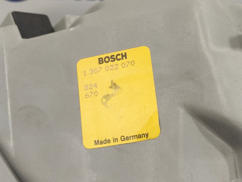 Recambio de faro izquierdo para opel omega a 1.8 referencia OEM IAM 1307022070 40896 BOSCH