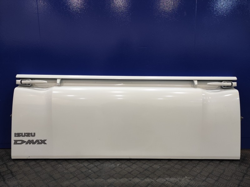 Recambio de porton trasero para isuzu d-max 1.9 turbodiesel referencia OEM IAM   