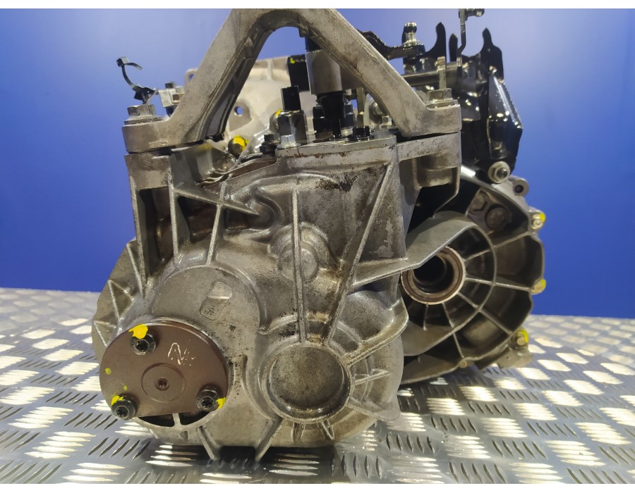 Recambio de caja cambios para ford focus berlina (cap) 1.8 tdci turbodiesel cat referencia OEM IAM 4M5R7002YA  