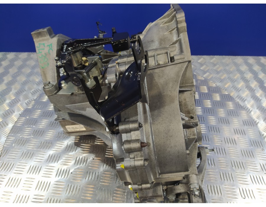 Recambio de caja cambios para ford focus berlina (cap) 1.8 tdci turbodiesel cat referencia OEM IAM 4M5R7002YA  