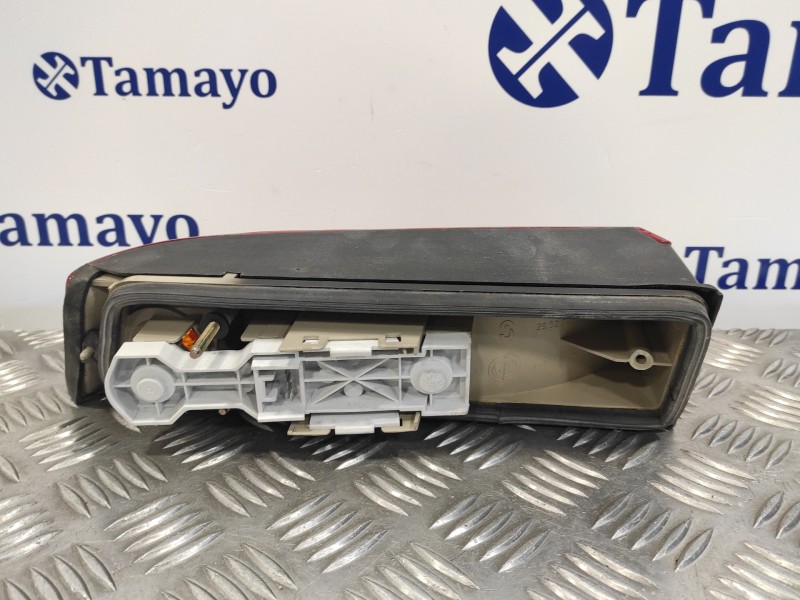 Recambio de piloto trasero izquierdo para alfa romeo 164 referencia OEM IAM 40140113 CASALS 