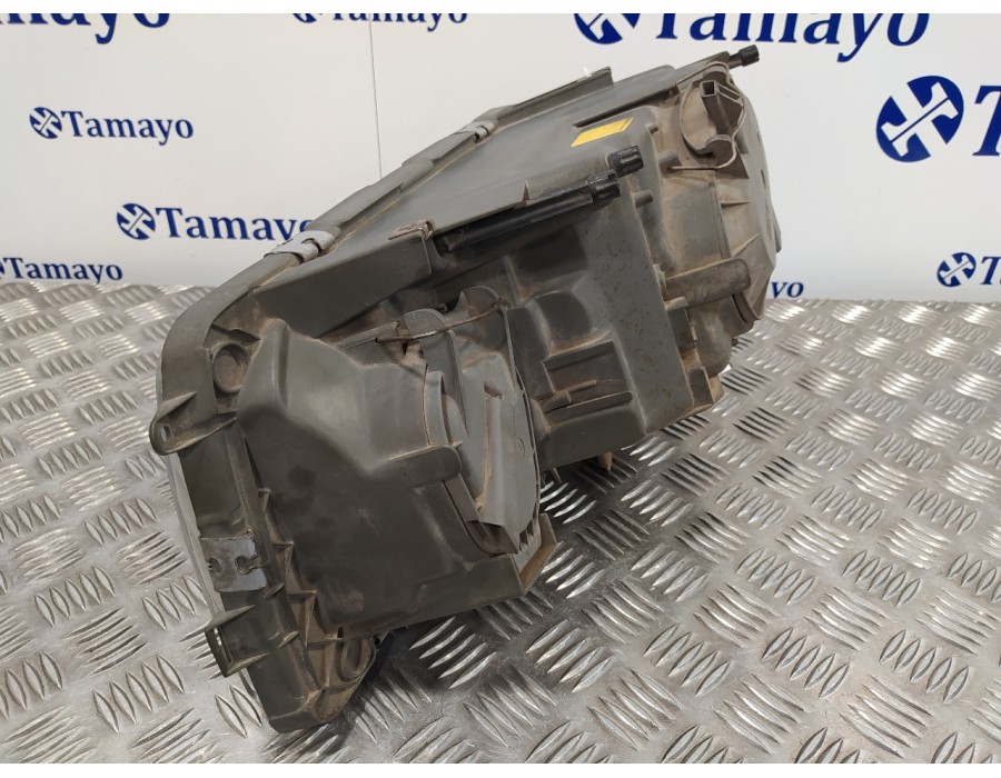 Recambio de faro derecho para mercedes-benz clase s (w126) berlina+coupe 5.0 v8 cat referencia OEM IAM   