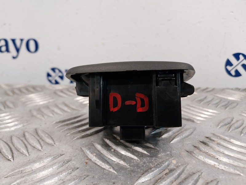 Recambio de mando elevalunas delantero derecho para smart forfour eq referencia OEM IAM   