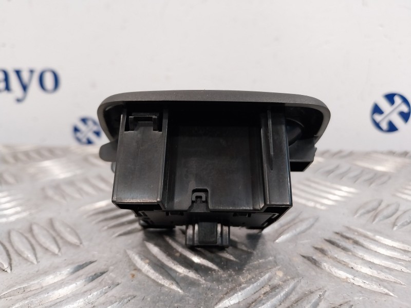 Recambio de mando elevalunas delantero derecho para smart forfour eq referencia OEM IAM   