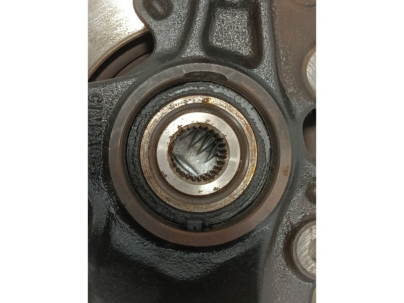 Recambio de mangueta delantera derecha para ford focus lim. (cb8) 1.6 tdci cat referencia OEM IAM AV613K170  