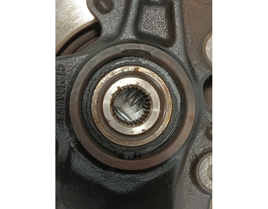 Recambio de mangueta delantera derecha para ford focus lim. (cb8) 1.6 tdci cat referencia OEM IAM AV613K170  