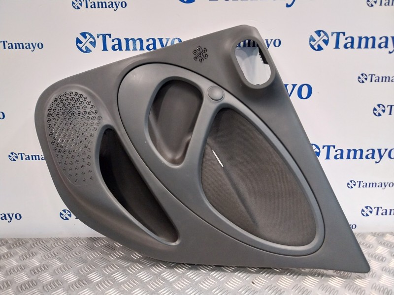 Recambio de guarnecido puerta trasera derecha para smart forfour eq referencia OEM IAM 156089211  