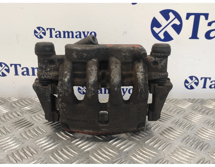 Recambio de pinza freno delantera derecha para fiat ducato caja cerrada 33 (06.2006 =>) referencia OEM IAM 22942102  22942201