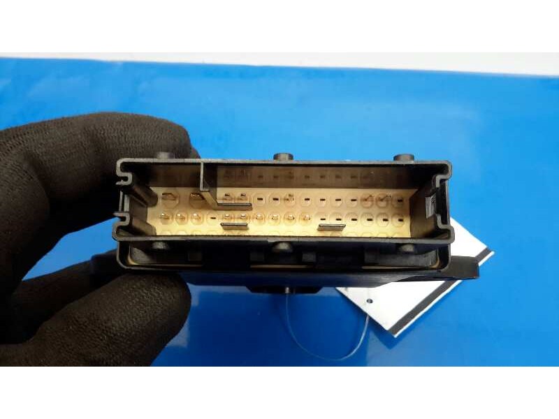 Recambio de centralita cierre para opel signum 2.2 16v dti cat (y 22 dtr / l50) referencia OEM IAM 13111457  5WK46002
