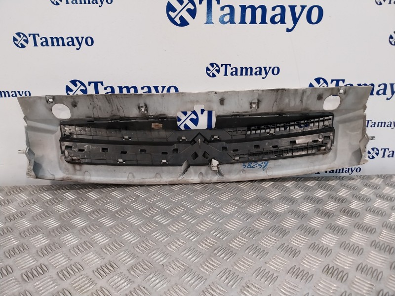 Recambio de rejilla delantera para citroën berlingo referencia OEM IAM 9644758177  