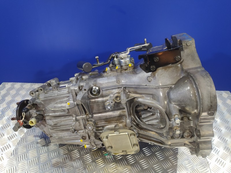 Recambio de caja cambios para renault maxity 2.9 diesel referencia OEM IAM 32010MD04A 6S380V0 1323065029