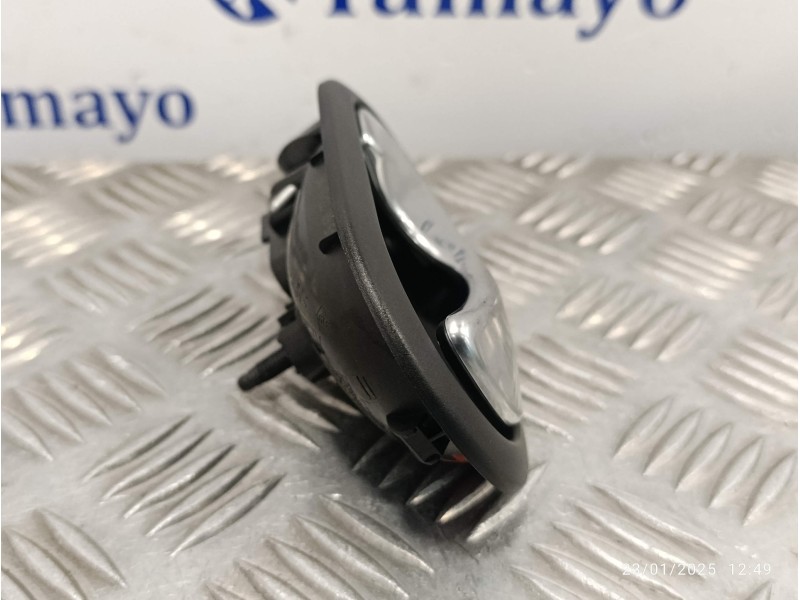 Recambio de maneta interior trasera derecha para smart forfour eq referencia OEM IAM 21029310580  