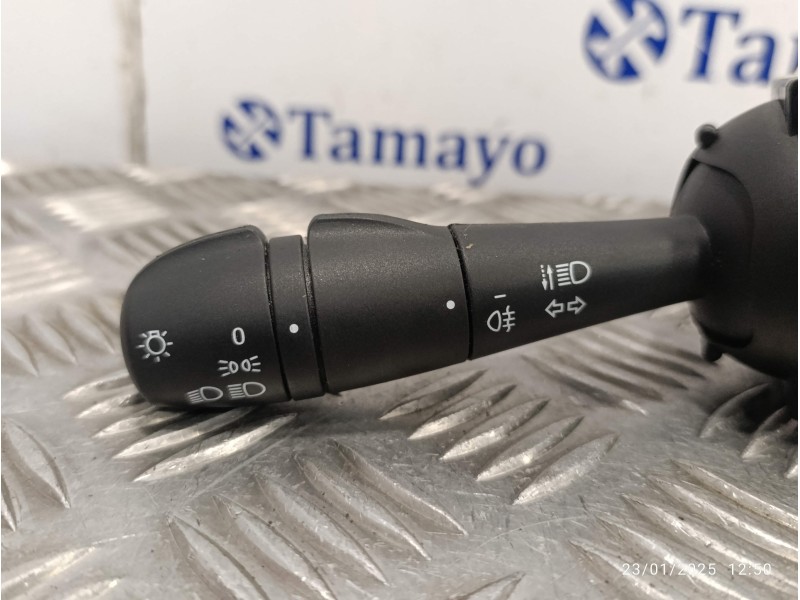 Recambio de mando intermitentes para smart forfour eq referencia OEM IAM E1109580  