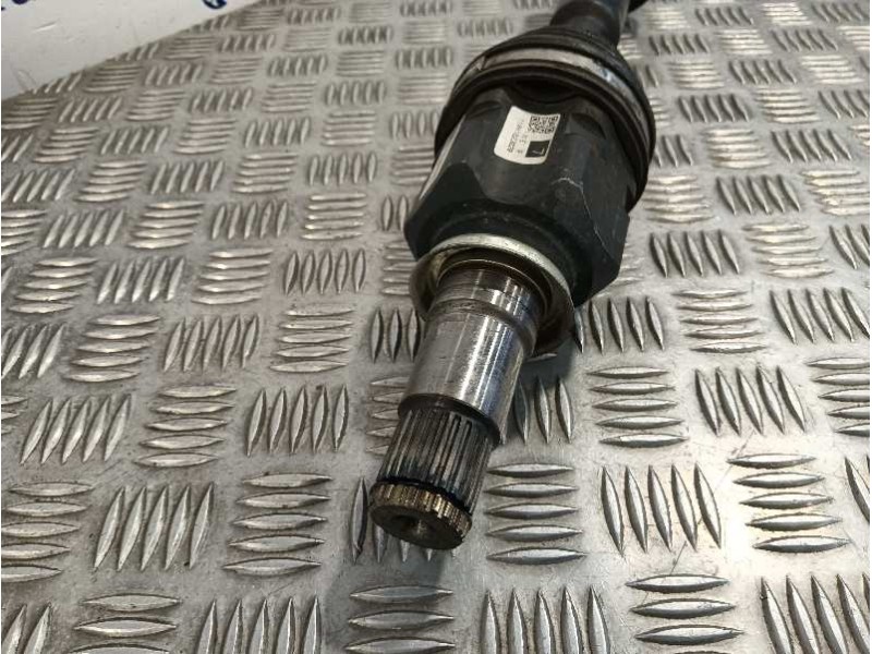 Recambio de transmision delantera derecha para toyota auris referencia OEM IAM DE14R  