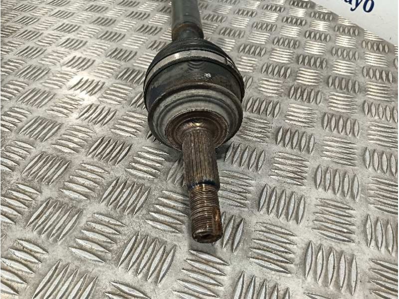 Recambio de transmision delantera derecha para toyota auris referencia OEM IAM DE14R  
