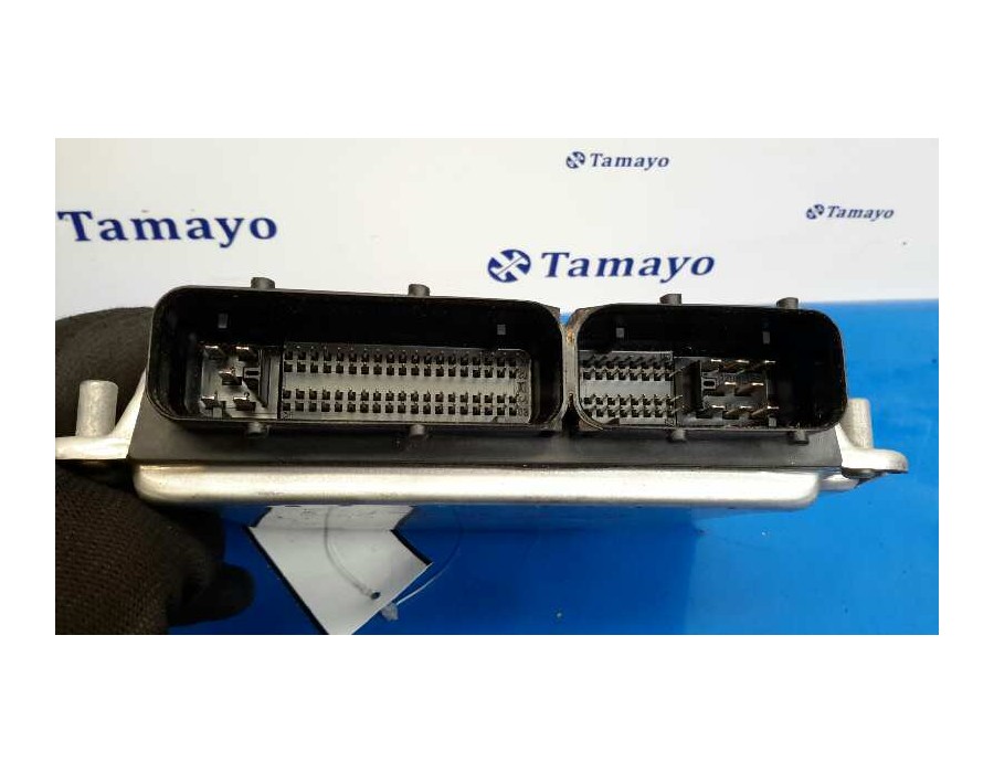 Recambio de centralita motor uce para audi a4 berlina (8e) 2.5 v6 24v tdi referencia OEM IAM 0281010823 EDC15VM 8E0907401D