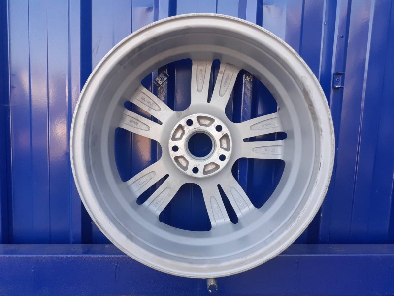 Recambio de llanta para hyundai ix35 2.0 cat referencia OEM IAM HND40  