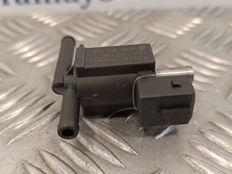 Recambio de valvula aire adicional para renault megane iii coupe 1.4 tce referencia OEM IAM 8200603558  70134300