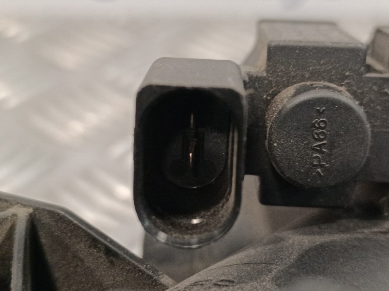 Recambio de tubo para volkswagen golf v berlina (1k1) 1.4 16v tsi referencia OEM IAM 03C145861D  