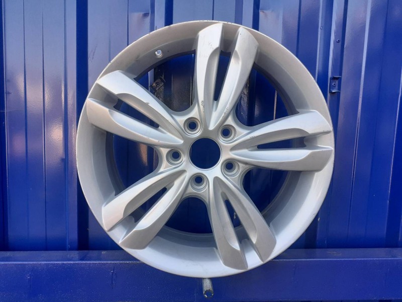 Recambio de llanta para hyundai ix35 2.0 cat referencia OEM IAM HND40  