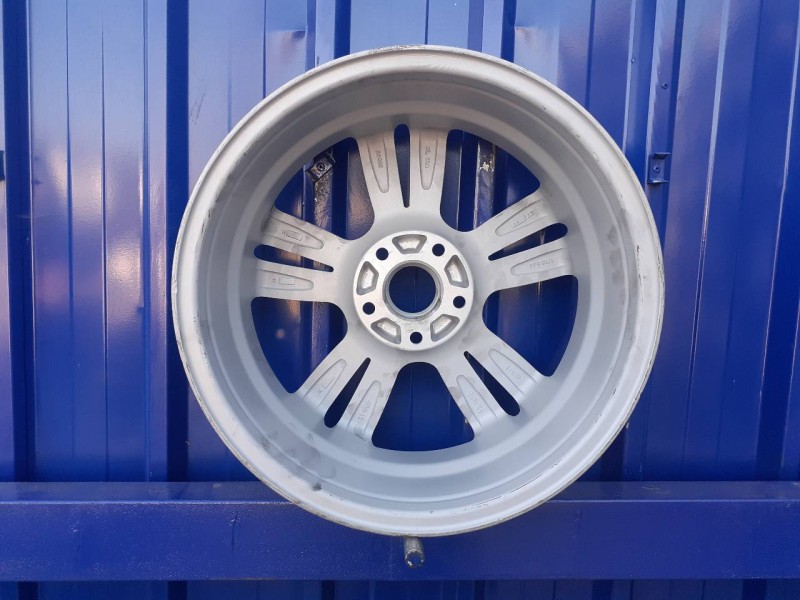 Recambio de llanta para hyundai ix35 2.0 cat referencia OEM IAM HND40  
