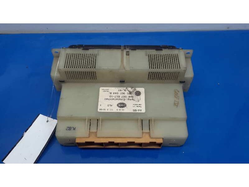Recambio de mando climatizador para volkswagen golf iv berlina (1j1) 1.9 tdi referencia OEM IAM 5HB00761710  3B1907044B