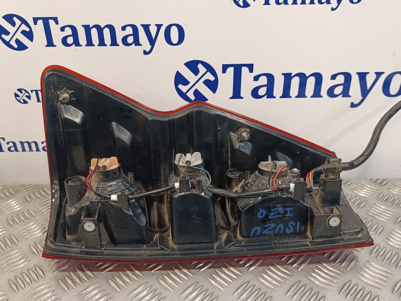 Recambio de piloto trasero izquierdo para isuzu d-max 1.9 turbodiesel referencia OEM IAM 2208R008  