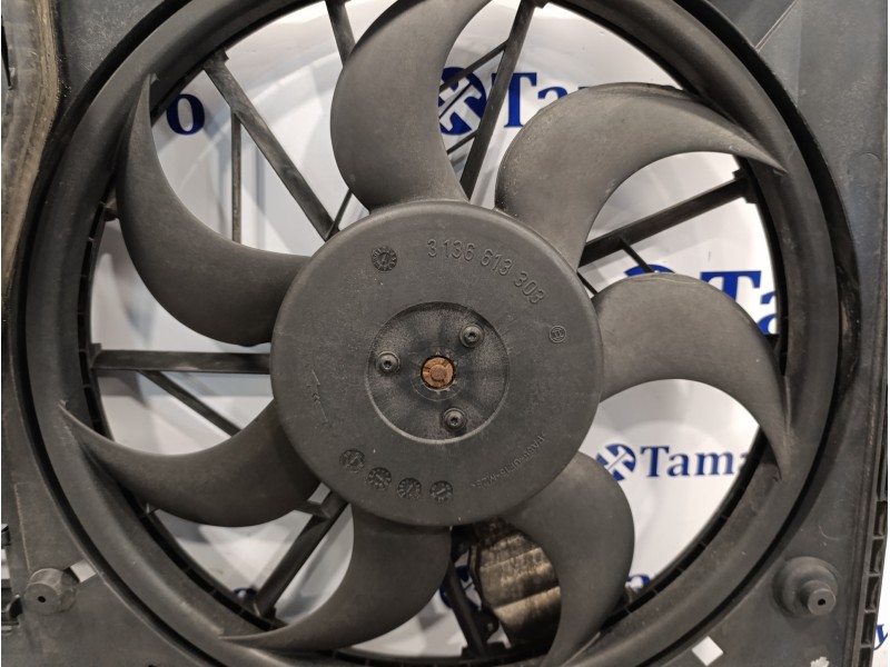 Recambio de electroventilador para volkswagen touareg (7l6) 2.5 tdi dpf referencia OEM IAM 8A0121223A 0130303292 1137328172