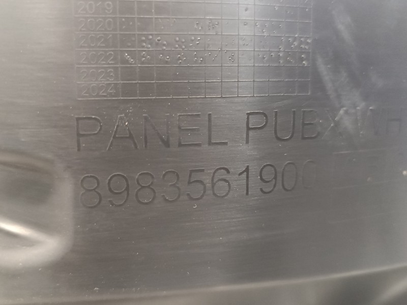 Recambio de plastico paso rueda trasero derecho para isuzu d-max 1.9 turbodiesel referencia OEM IAM 8983561900  