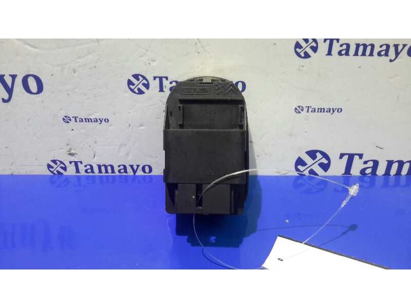 Recambio de mando elevalunas delantero derecho para peugeot 206 berlina referencia OEM IAM 9506 65726 