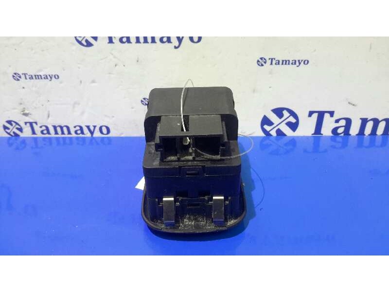 Recambio de mando elevalunas delantero derecho para peugeot 206 berlina referencia OEM IAM 9506 65726 