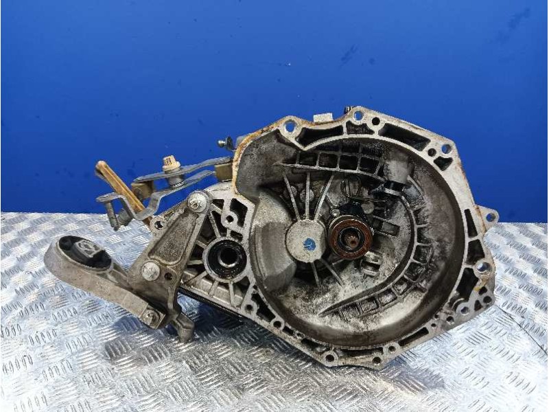 Recambio de caja cambios para opel corsa d referencia OEM IAM F13MW429  