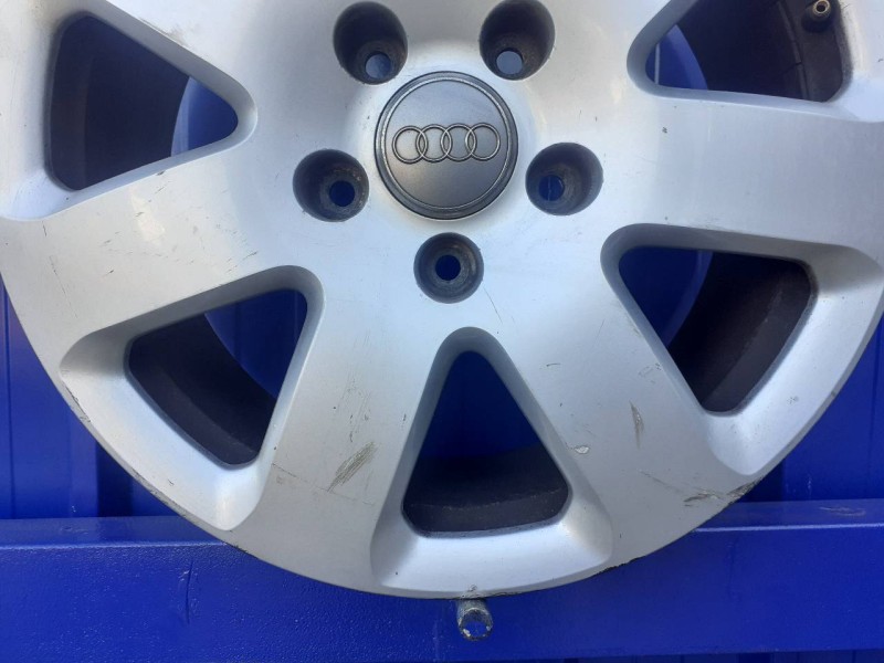 Recambio de llanta para audi q7 (4l) 3.0 v6 24v tdi referencia OEM IAM 4L0601025A  
