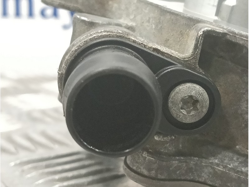 Recambio de depresor freno / bomba vacio para mercedes-benz clase c (w205) familiar referencia OEM IAM A2641800000  