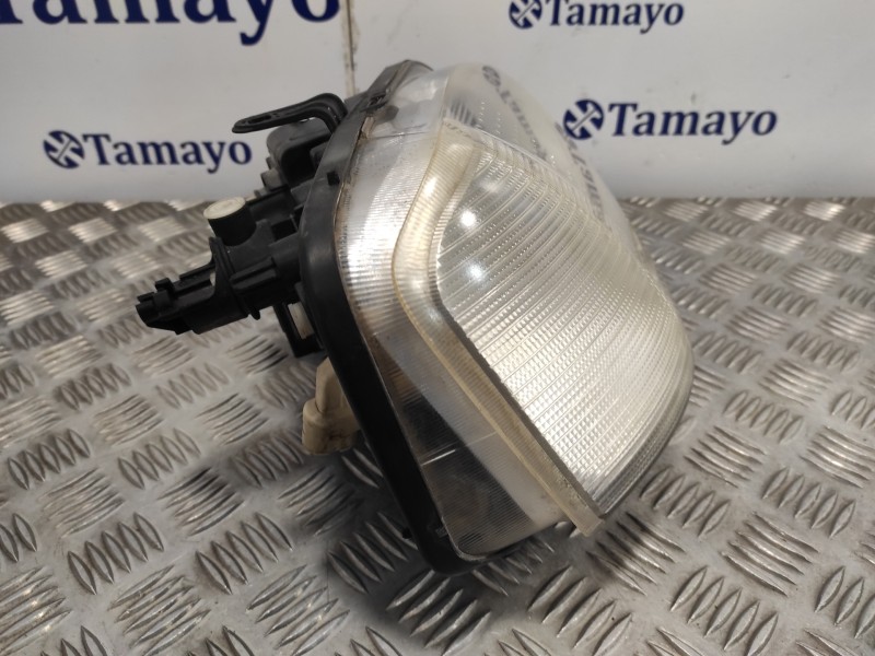 Recambio de faro derecho para dacia logan referencia OEM IAM 89029770  8200211006