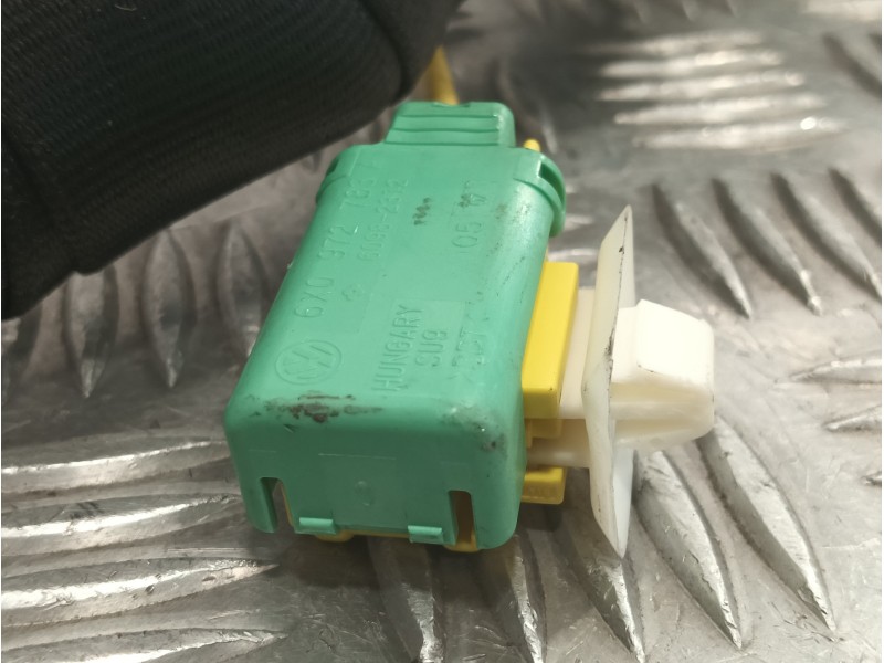 Recambio de cinturon seguridad trasero derecho para volkswagen touareg (7l6) 2.5 tdi dpf referencia OEM IAM 609533200  