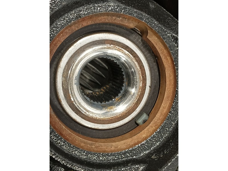 Recambio de mangueta delantera izquierda para volkswagen touareg (7l6) 2.5 tdi dpf referencia OEM IAM   