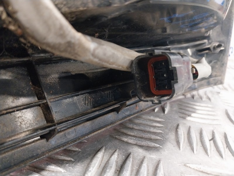 Recambio de piloto trasero izquierdo para kia carnival referencia OEM IAM   