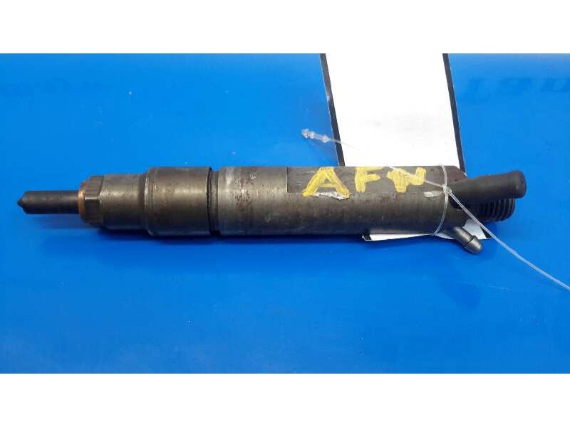 Recambio de inyector para volkswagen polo classic (6v2) 1.9 tdi referencia OEM IAM 0432193747  028130201T