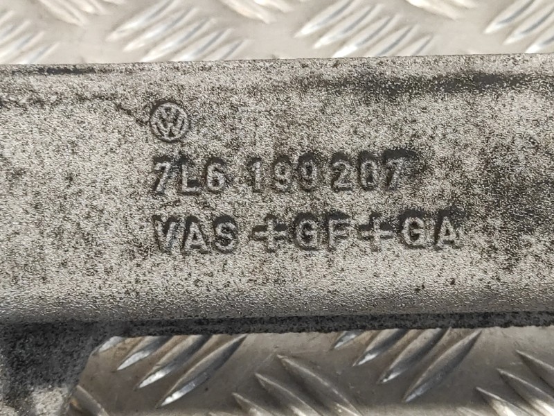 Recambio de puente delantero para volkswagen touareg (7l6) 2.5 tdi dpf referencia OEM IAM 7L6199207  7L6199131C