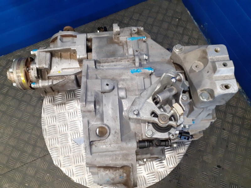 Recambio de caja cambios para audi a3 (8l) 1.8 20v turbo referencia OEM IAM DXW  79012201
