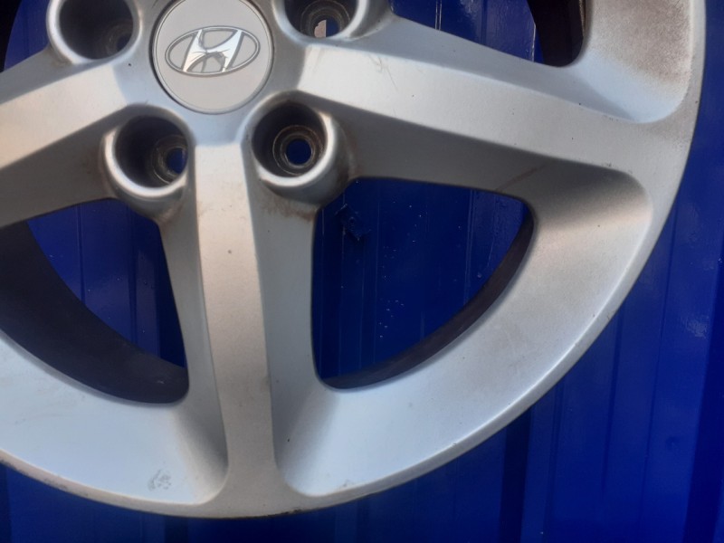 Recambio de llanta para hyundai sonata (nf) 2.4 cat referencia OEM IAM 529103K330  