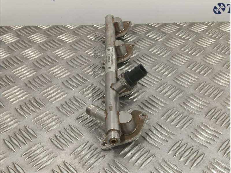 Recambio de rampa inyectora para mercedes-benz clase c (w205) familiar referencia OEM IAM A2640701000  A26407807