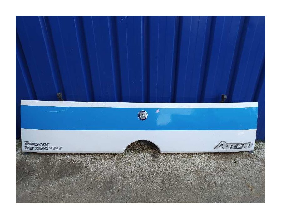 Recambio de capot para mercedes-benz atego 2-ejes 18 t /bm 950/2/4 referencia OEM IAM 9737500302  