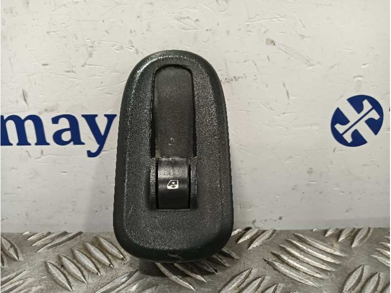 Recambio de mando elevalunas delantero derecho para renault kangoo (f/kc0) referencia OEM IAM 8200548968  1007478
