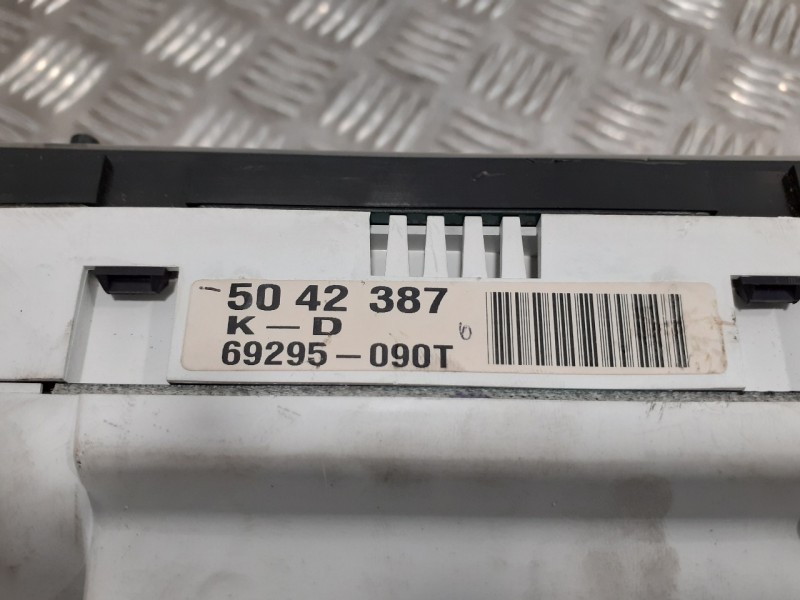 Recambio de cuadro instrumentos para saab 9-3 berlina 2.2 16v tid cat referencia OEM IAM 69295090T  5042387