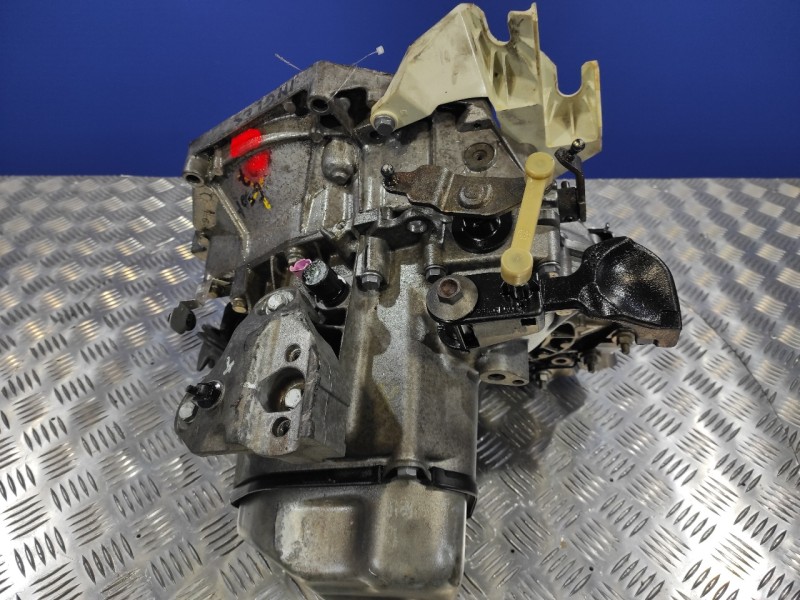 Recambio de caja cambios para peugeot 207 1.4 16v cat (kfu / et3j4) referencia OEM IAM 20CQ25  