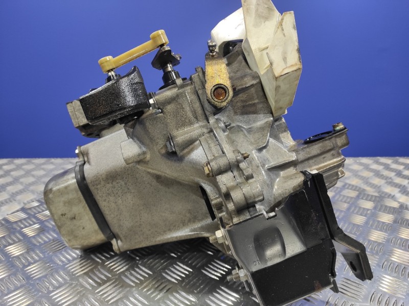 Recambio de caja cambios para peugeot 207 1.4 16v cat (kfu / et3j4) referencia OEM IAM 20CQ25  