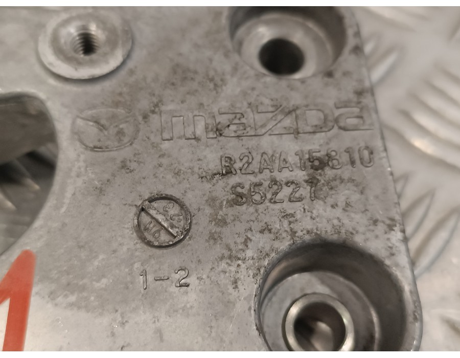 Recambio de soporte motor para mazda cx-7 (er) 2.2 turbodiesel cat referencia OEM IAM R2AA15810  