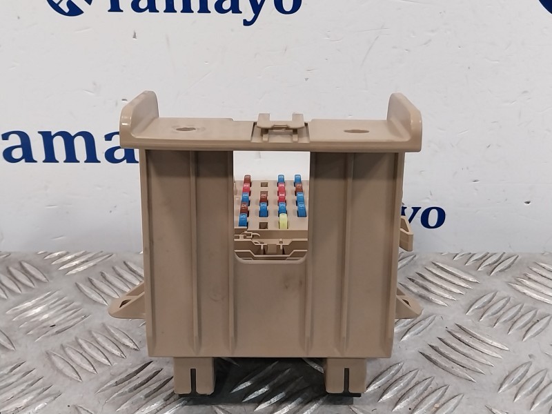 Recambio de caja reles / fusibles para subaru xv 2.0 cat referencia OEM IAM 82201FJ110  